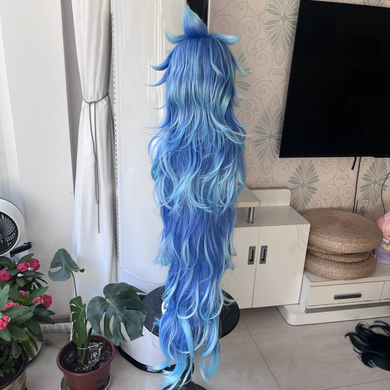 Peruca Estilizada Idia Cosplay - Anime Cosplay Waifu avaliação e preço
